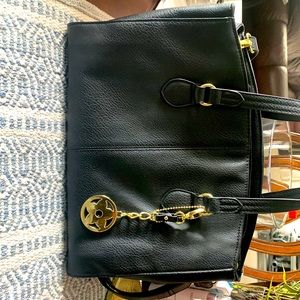 beautiful new black bag has not been used